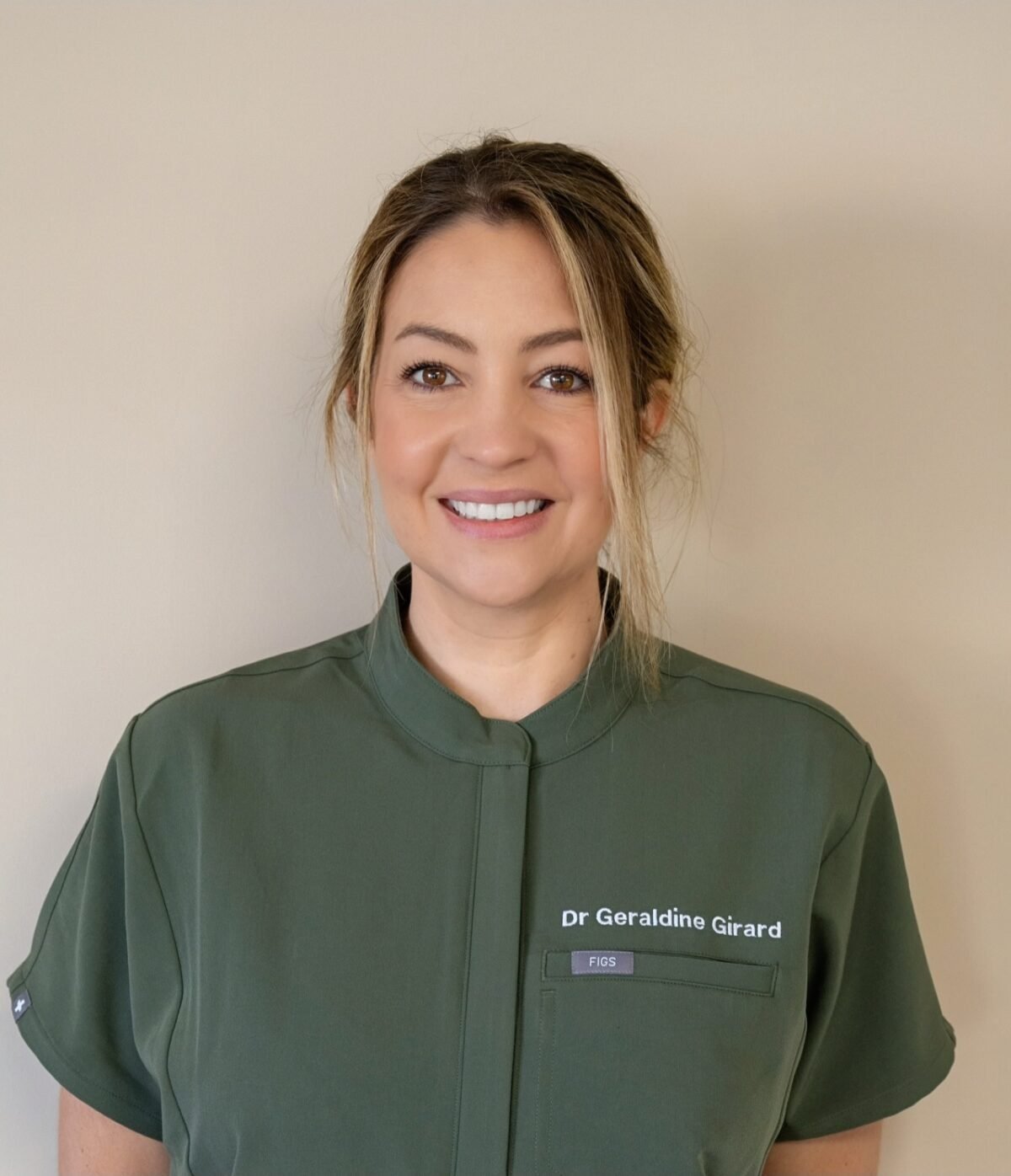 https://dentiste-sete.fr/wp-content/uploads/2020/02/docteur-geraldine-gerard-dentiste-sete-e1757047031940.jpg