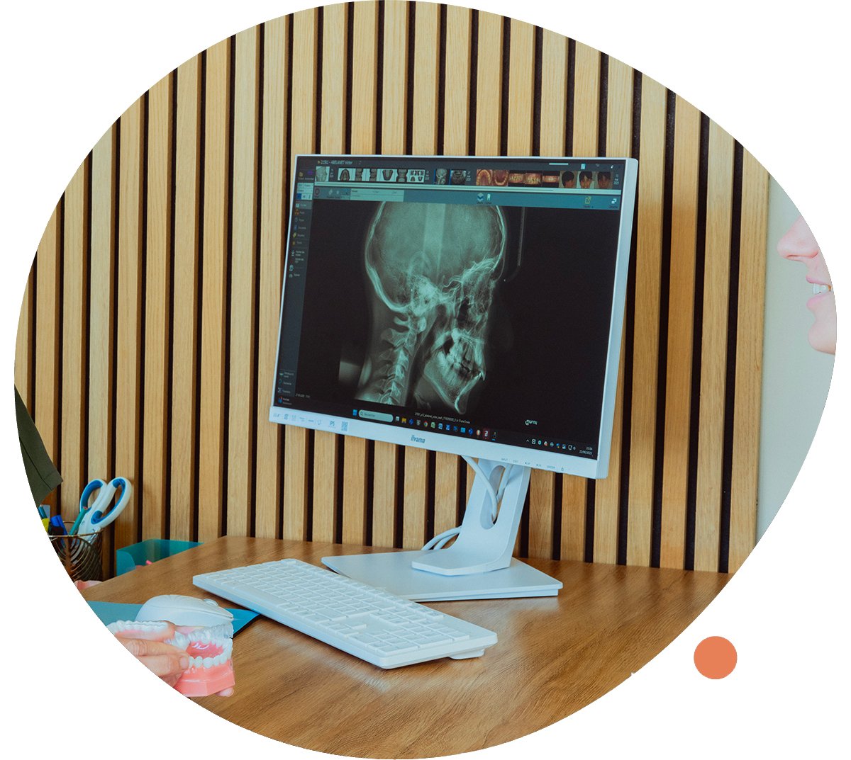 https://dentiste-sete.fr/wp-content/uploads/2025/09/orthau-service-32.jpg